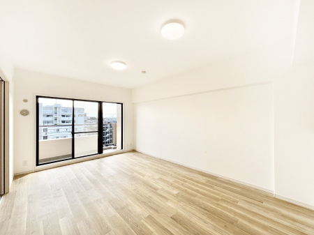 rO@Ƒc̎ԂȂ났̃rO_CjOB   