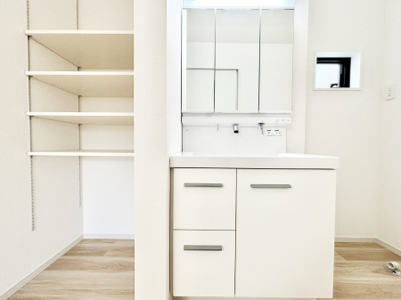 ���ʑ�E���ʏ��@���[�͂Ƌ@�\���ɗD�ꂽ���ʉ��ϑ�