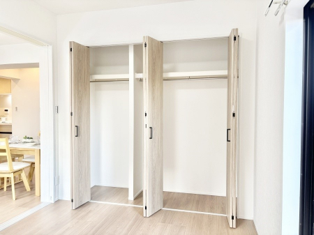 ���[�@�����Ղ�̎��[�X�y�[�X�ł��ł��Z��Ԃ��X�b�L���ۂĂ���