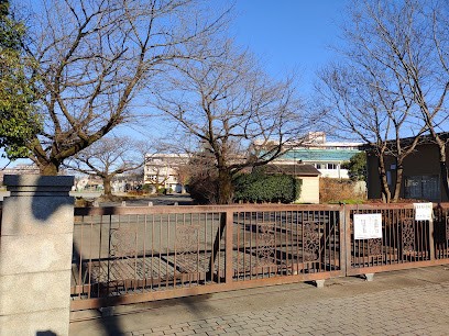 ӊ@wZ 400m ӂݖswZ