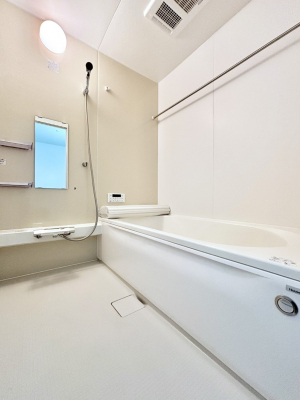 �����@����̔�����₷��؂ȃo�X�^�C���B�������Ƃ����C���y����Ŕ����Ƃ肽���ł��ˁI  