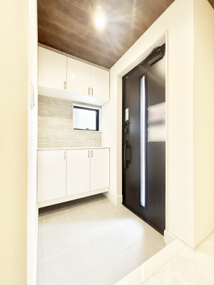 ց@ʔ͂Ƒ̎ʐ^G߂̃CeAŏIƂĉoł܂