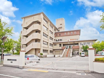 ���ӊ��@���w�Z 1700m �z�J�s���告�͒��w�Z