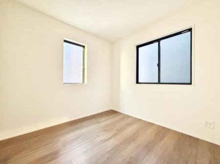 ���̑��@4.5���̃T�[�r�X���[���͌��Ƃ��Ă����p�ł��܂�