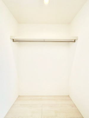 ̑@EH[NCN[[bgtŐԂLpł܂B