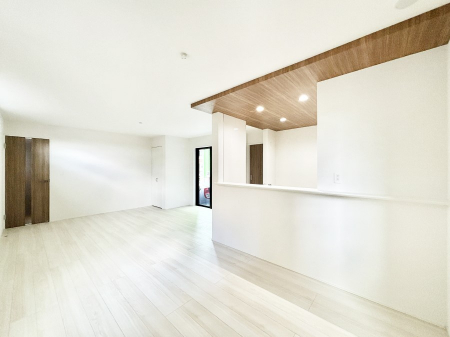 ���r���O�@�i�`�������e�C�X�g�̗D�����_�炩���F�g���̃t���[�����O���f�G�ȃ��r���O�ł��ˁB