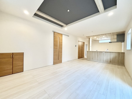 rO@܏V͗̓IȉŝŁAV䂪LĊJIȋԂoł܂B  