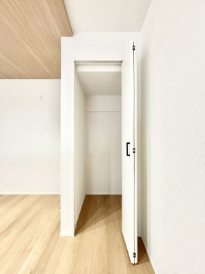 ���̑����ρ@�L�b�`���ɂ̓p���g���[�I�H�ނ̃X�g�b�N�͂������A���p�i�̎��[�Ȃǎg�����͂��낢��I