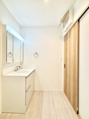 ���ʑ�E���ʏ��@���邢���ʏ��͖����̐g�x�x���y�����ł����Ⴂ�����ł��B