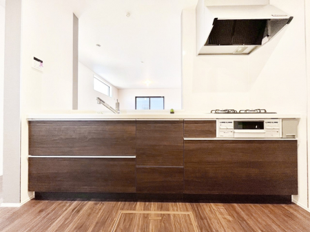 �L�b�`���@���r���O�ŗV�Ԃ��q�l�������Ȃ��炨�������ł���ΖʃL�b�`��