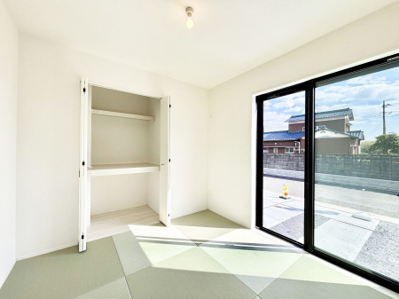 ���̑����ρ@�_�炩����̋�Ԃ́A���q�l�̗V�я�◈�q���̂����ĂȂ��̏ꏊ�Ƃ��ďd�󂵂܂��B 