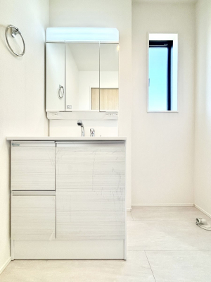 ���ʑ�E���ʏ��@�傫�����₷���O�ʋ��Ő�����������ʑ�́A�g�����Ȃ݃`�F�b�N�┧�̂������ɂ������߂ł��B 