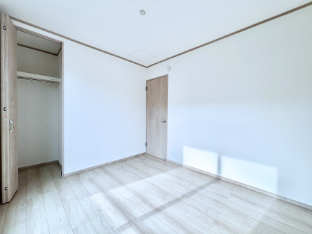 �q�������@�q�������ɂ��������߂Ȏ��[�X�y�[�X�����Ղ�̋���