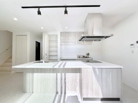 Lb`@JE^[zɊyׂB̂ƔȂ肻łˁB 