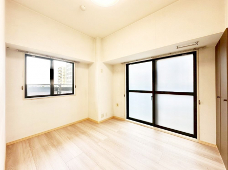 ���̑����ρ@�o���R�j�[���J�������v���X���Ă����m��