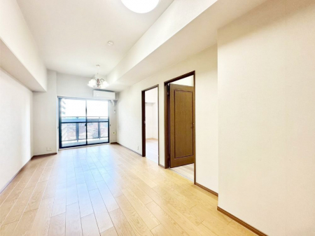 ���̑����ρ@�Ƒ������R�ƏW�܂�e���̃X�y�[�X�ɂȂ肻��