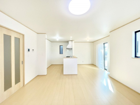 rO@Ƒ̓₩Șbŕ܂閾邢rO