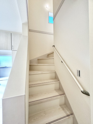 ���̑��@�K�i�͎肷��t���Ȃ̂ŏ����Ȃ��q���܂₲����̕������S�ł�