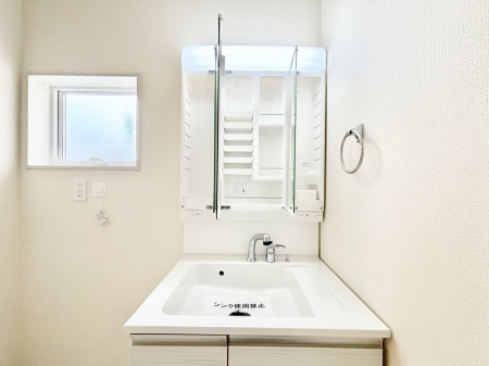 ���ց@���֑O�͉J���~���Ă��G��ɂ��������t��