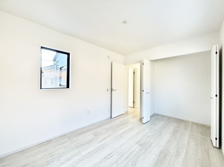 ̑@EH[NCN[[bgtŐԂLpł܂B