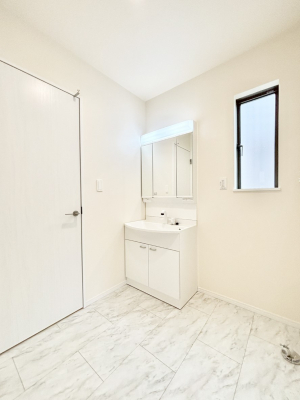 ̑@邢ʏ͖̐gxxyłႢłB    