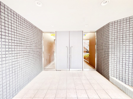 GgX@YȃGgX́AZ҂D}Ă܂B