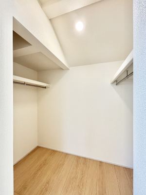 ���̑��@�E�H�[�N�C���N���[�[�b�g��2�����B�����̗m���̃R�[�f�B�l�[�g���y�����Ȃ�܂��B