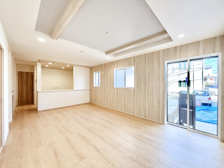 ���r���O�@���Ƒ��̓��₩�Șb�����ŕ�܂�閾�邢���r���O  