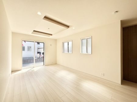 ���r���O�@�ǂ��ɂ��Ă��Ƒ��̂Ȃ������������R�~���j�P�[�V�������r���O�B 