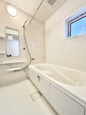 �����@����̔�����₷��؂ȃo�X�^�C���B�������Ƃ����C���y����Ŕ����Ƃ肽���ł��ˁI  