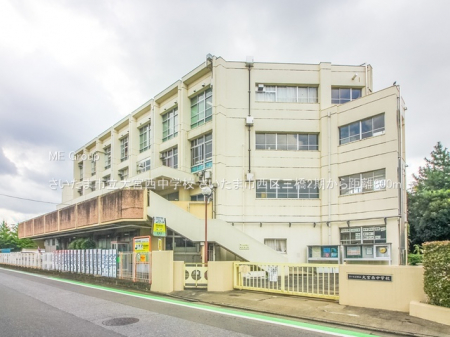 ���ӊ��@���w�Z 800m �������܎s����{�����w�Z