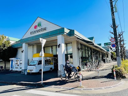 ���ӊ��@�X�[�p�[ 400m �}���G�c�Œˌ��X