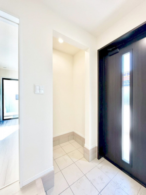 ���ց@�V���[�Y�C���N���[�N�t���̌��ցB�Ƒ��S���̌C��J��Ȃǂ���������[�ł��܂��B