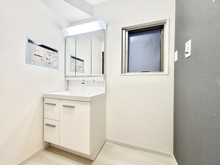 ���̑��@�L�X�Ƃ�Ƃ�̂��郉���h���[�X�y�[�X�@