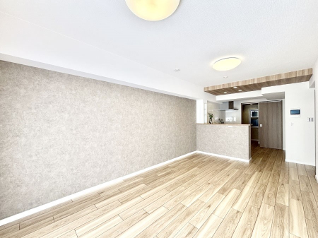 ���r���O�@���Ƒ��̓��₩�Șb�����ŕ�܂�閾�邢���r���O  