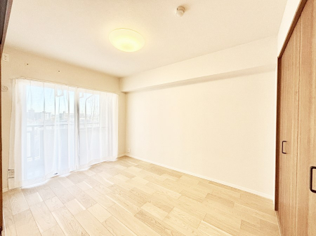 ���̑����ρ@�o���R�j�[���J�������v���X���Ă����m��