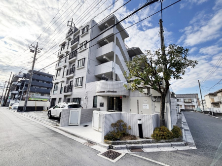 �G���g�����X�@�������������͋C�̃G���g�����X