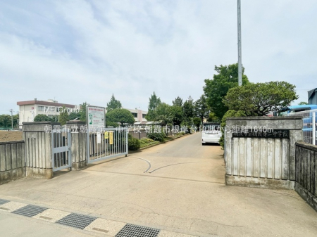 ���ӊ��@���w�Z 1640m �����s��������񒆊w�Z