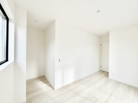 ���̑����ρ@�i�`�������ȃt���[�����O�͂ǂ�ȃC���e���A�ɂ��}�b�`�B  