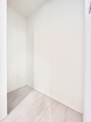 ʑEʏ@ʏɂ͐܂̃XgbN^IȂǂ̎[ɕ֗ȃlɂ܂