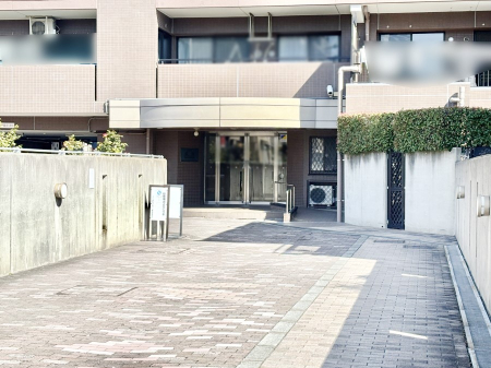 �G���g�����X�@�������������͋C�̃G���g�����X