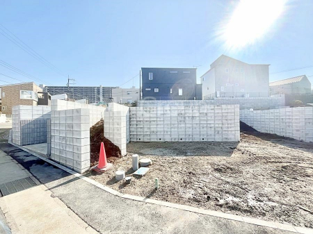 ���n�O�ώʐ^�@�ՐÂȏZ��n�Ŏq��ĉƑ��Ƀs�b�^���B