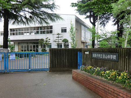 ���ӊ��@���w�Z 700m �䑷�q�s�����R���w�Z