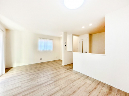 rO@Ƒ̓₩Șbŕ܂閾邢rO