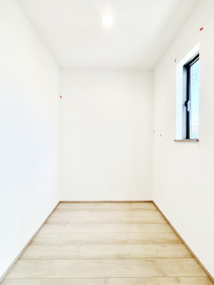 ���[�@�m�����ɂ���t���[�R�[�i�[�B���[���X�y�[�X�ȂǑ��p�r�Ɏg���ĕ֗��ł��B