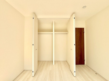 ���[�@�����Ղ�̎��[�X�y�[�X�ŉ��K�ɕ�点���� 