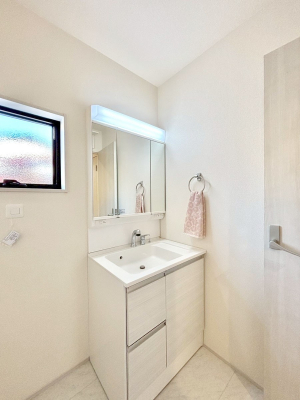 ���ʑ�E���ʏ��@���邢���ʏ��͖����̐g�x�x���y�����ł����Ⴂ�����ł��B