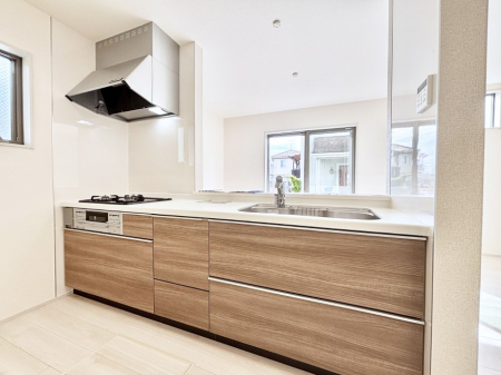 �L�b�`���@�������������I�ɁA�y�����I�V�X�e���L�b�`��