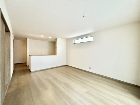 ���r���O�@�i�`�������e�C�X�g�̗D�����_�炩���F�g���̃t���[�����O���f�G�ȃ��r���O�ł��ˁB