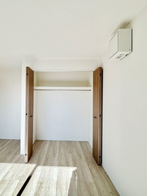 [@m̃N[[bgBŝŌ̈ߗނ܂܂B